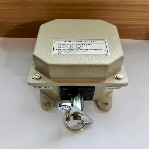 Cast Aluminum With Powder Coating. Industrial Pull Cord Switch