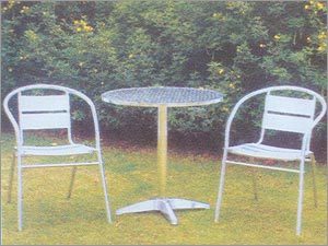 उद्यान फर्नीचर