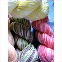 रंगीन सूत