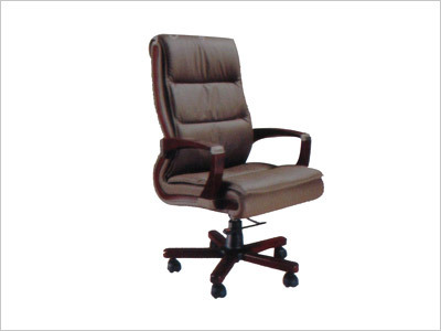 चमड़े की कार्यालय कुर्सियाँ
