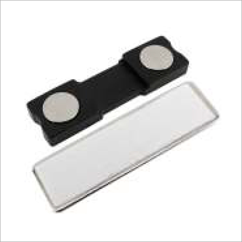 चुंबकीय नाम बैज