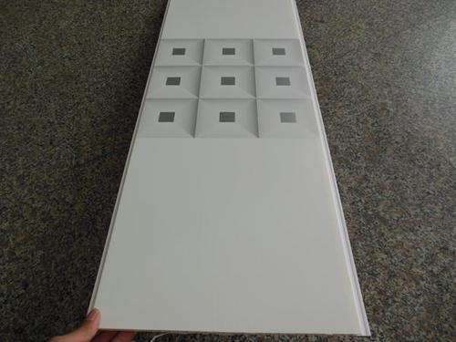 ध्वनिक पीवीसी दीवार और छत पैनल