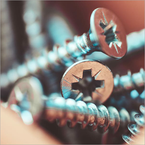 Chipboard Screw Din 7505 - Stainless Steel, Available in Various Sizes, Yellow Zinc Plated Finish, Round Head Shape for Industrial Use