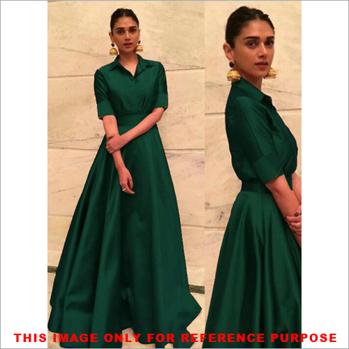 Available In Different Color Ladies Tapeta Sillk Long Gown