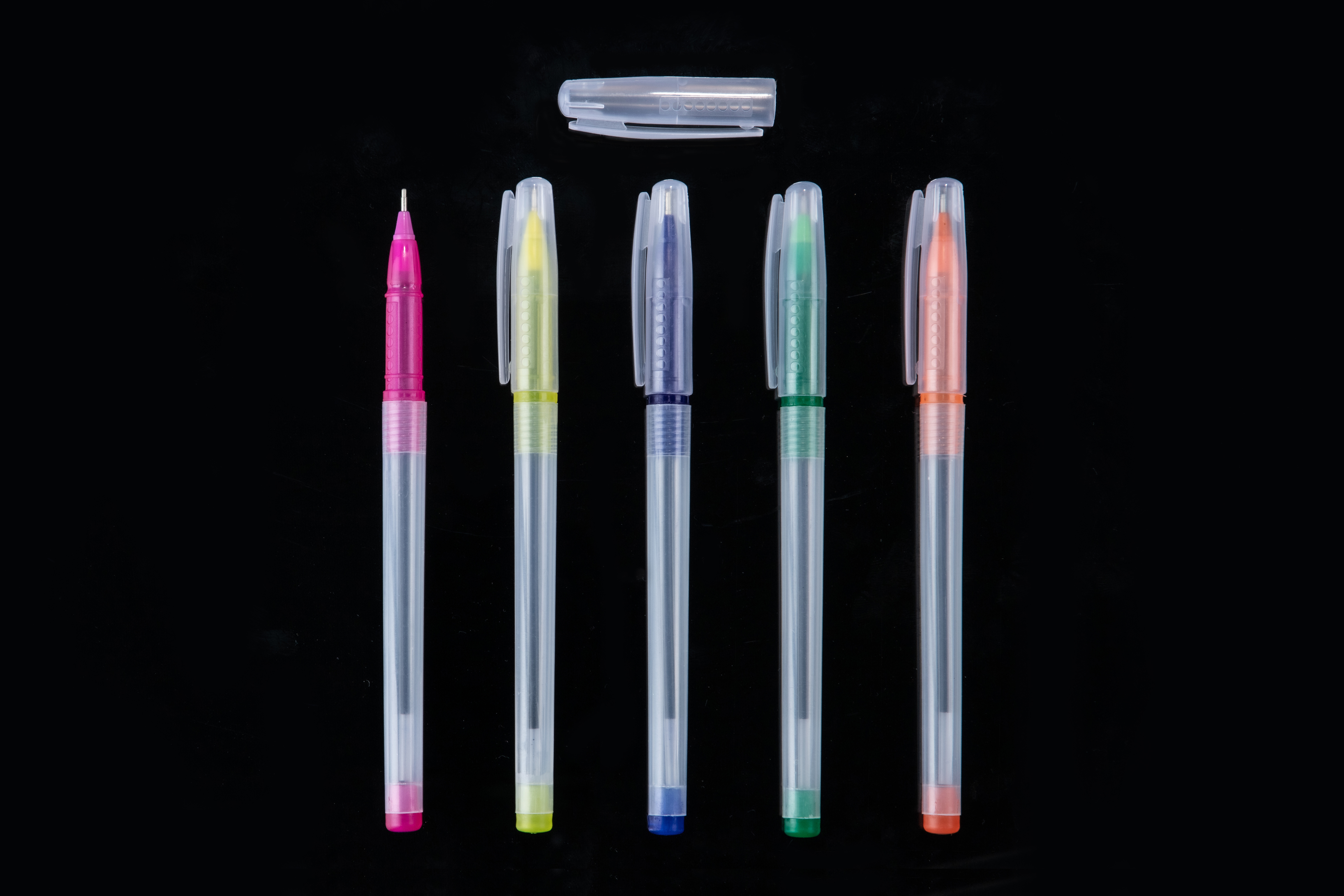 Plastic Ballpoint Pens - Plastic Material, White Color | Smooth Writing Experience, Durable And Reliable Everyday Writing Tool