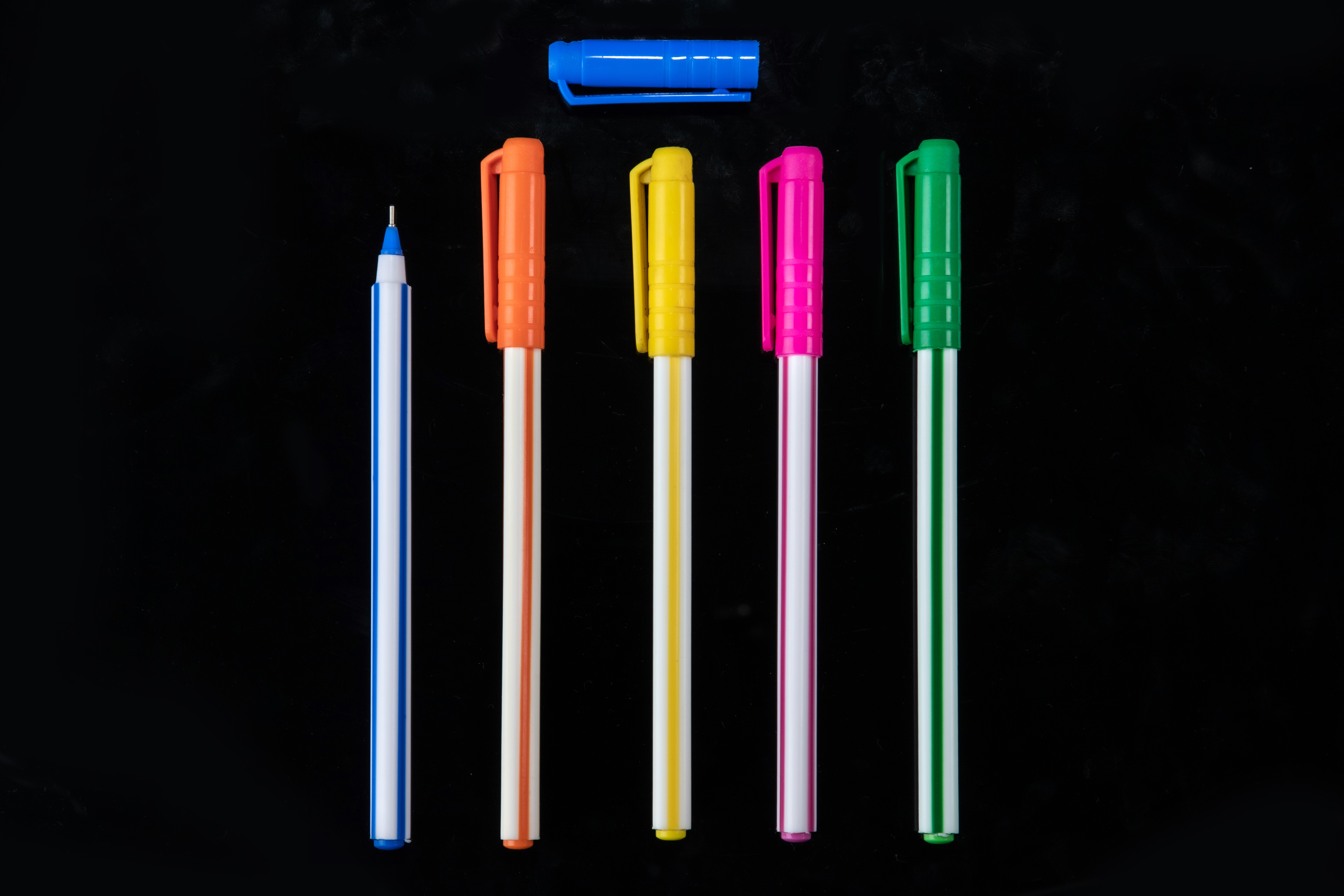 Plastic Ballpoint Pens - Plastic Material, White Color | Smooth Writing Experience, Durable And Reliable Everyday Writing Tool