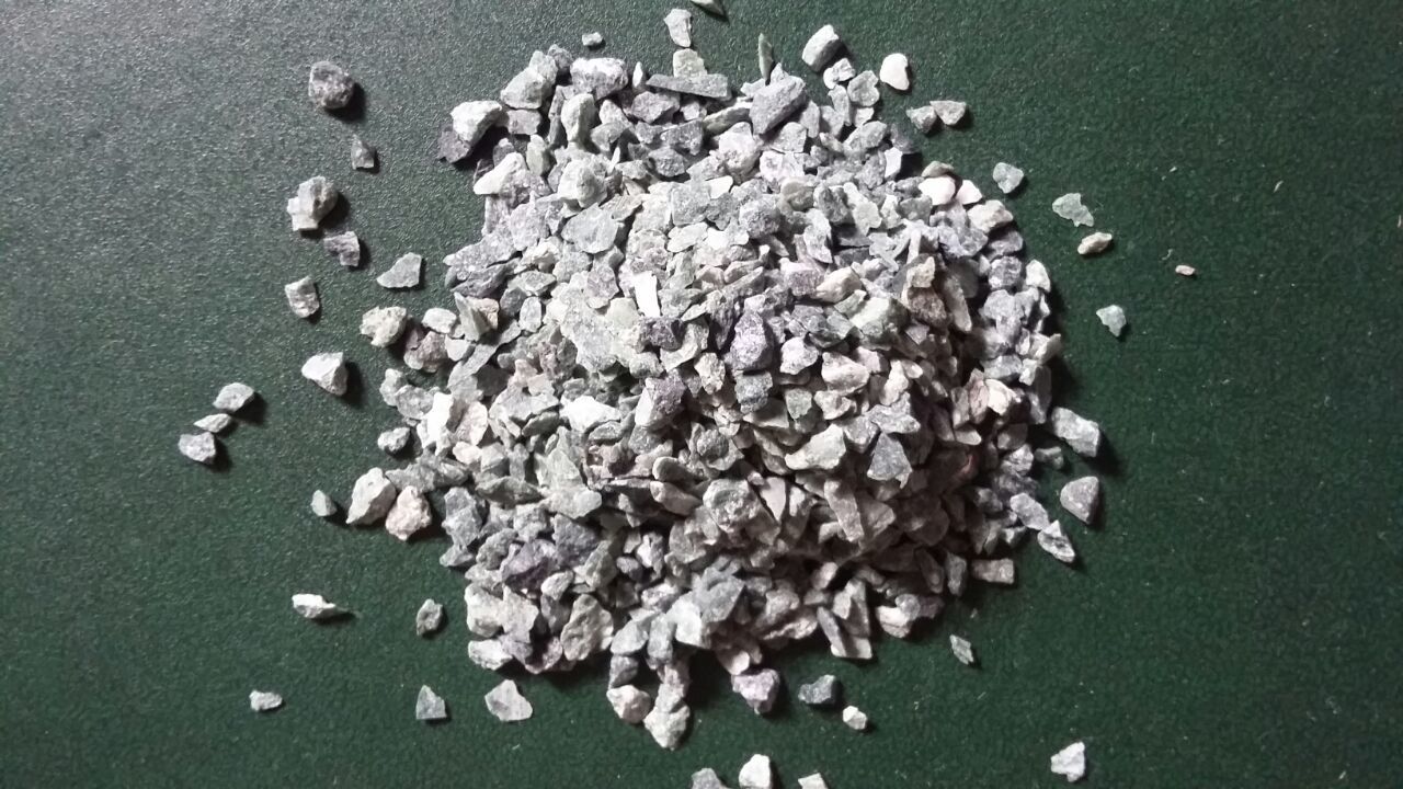 Natural Wall Cladding Red 1-3 Mm Stone Chips / Water Wash Marble Aggregate Gravels Construction Used - Artificial Stone Type: Solid Surface