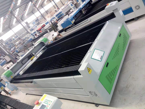 Vacuum Cleaning System Cnc Laser Engraving Cutting Machine
