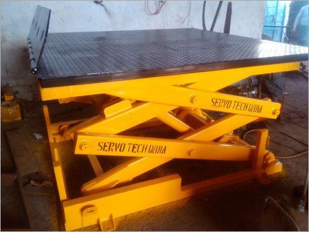 Scissor Goods Lift - Capacity: 1-2 Ton