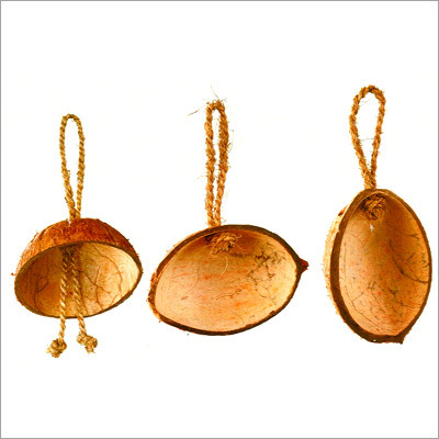 कोकोनट शेल सूट फीडर