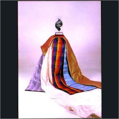 रेशमी परिष्करण सामग्री