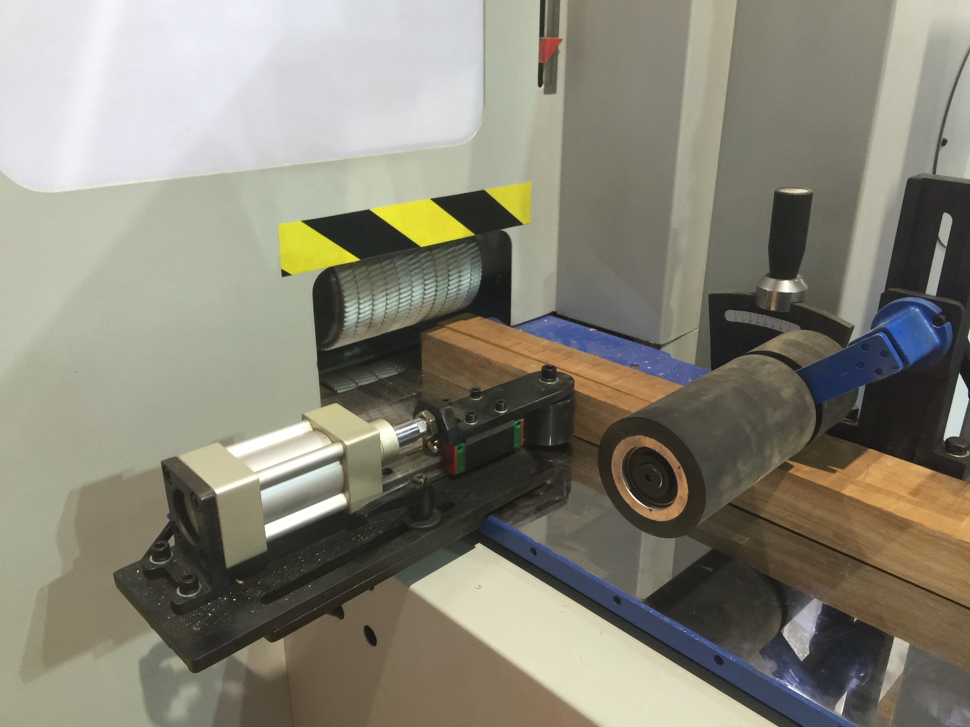 Four Side Planer Moulder Dimension(l*w*h): 4000*1780*1750 Millimeter (Mm)