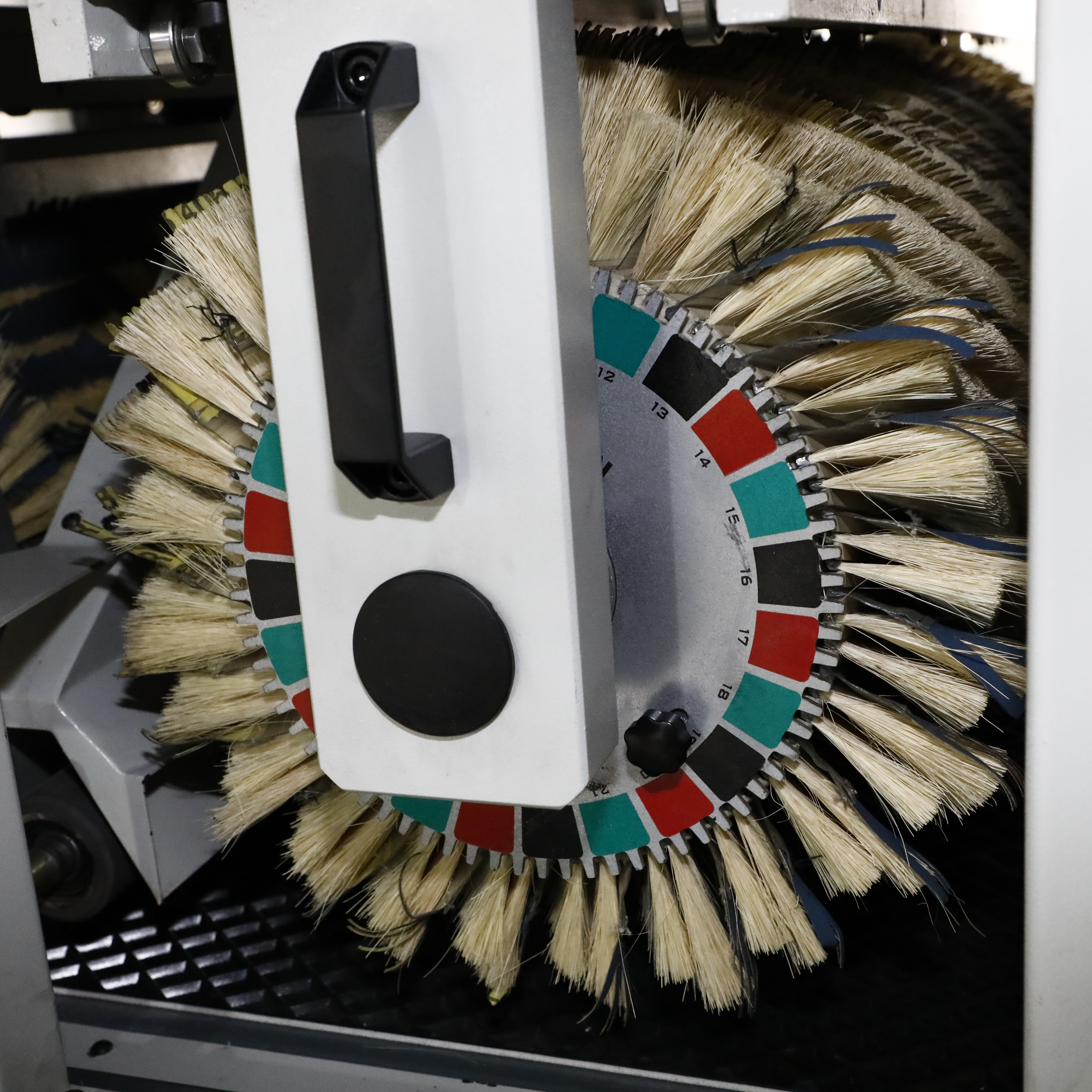 Automatic Shaped Brush Machine Dimension(l*w*h): 4850*1950*2275 Millimeter (Mm)