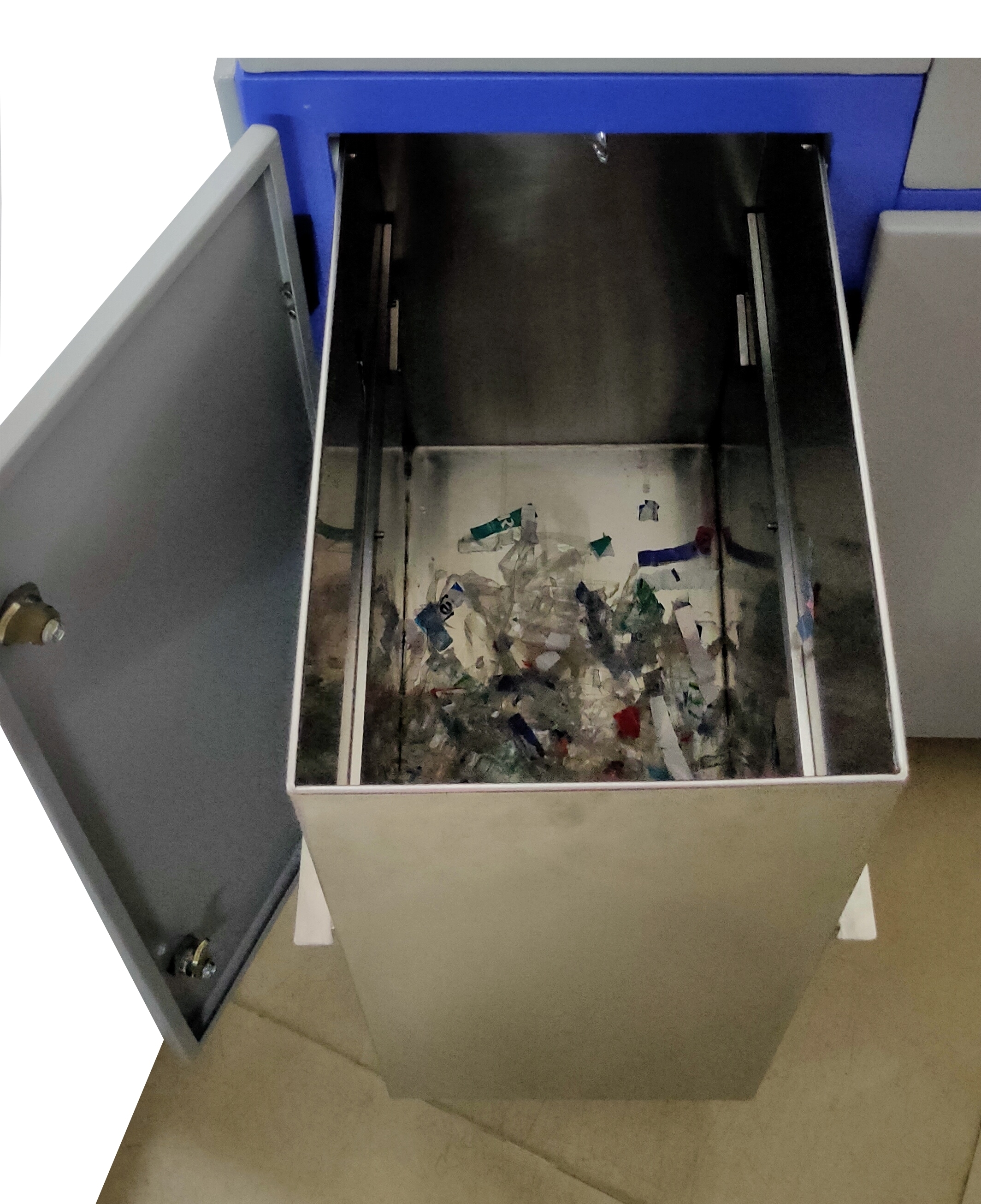 Plastic Bottle Shredder - Automatic Grade: Automatic