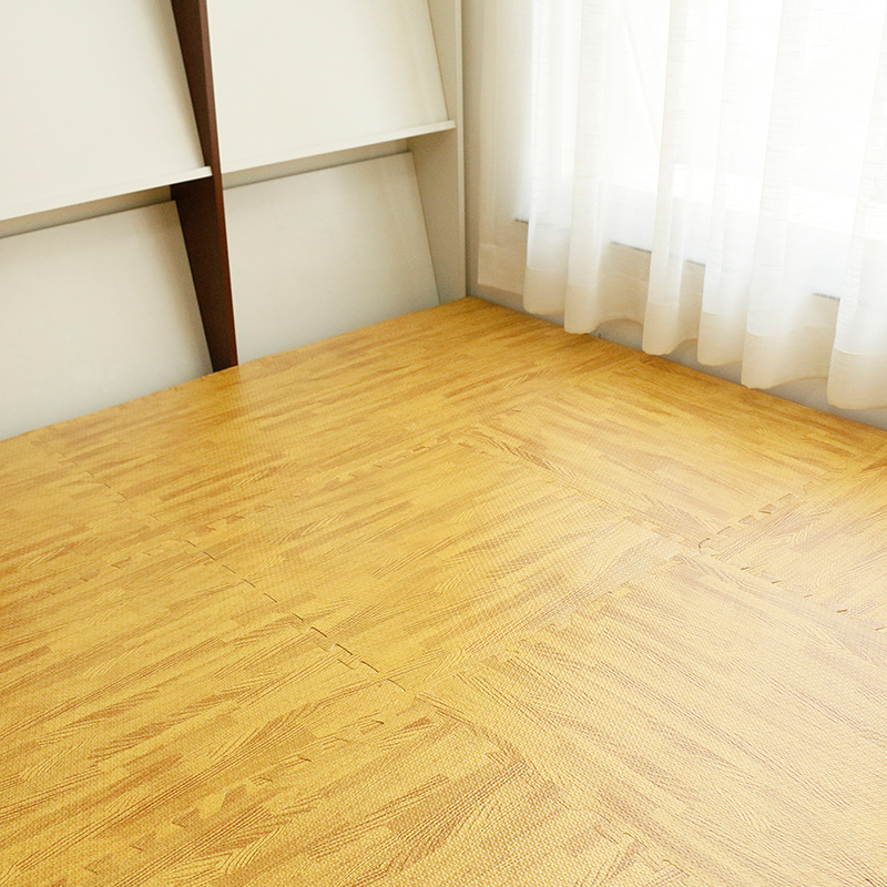 According To Customer Wood Grain Floor Mat 3/8 Inch Thick Foam Interlocking Flooring Tiles With Borders Each Tile Measures 1 Square Foot Home Offi