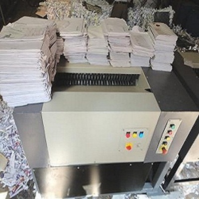 Motor Automatic 70l Cardboard Shredding Machine With 100kg/hr Capacity