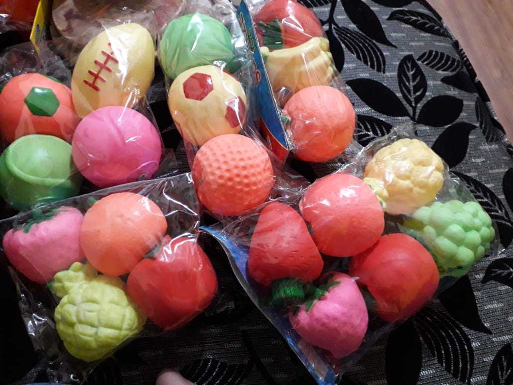 Squeezy Fruits - Pvc Material, 18x18 Cm, Colorful Fruit Shapes, Lightweight | Ideal Bath Toys For Infants 3 To 24 Months, 6 Pcs Pack