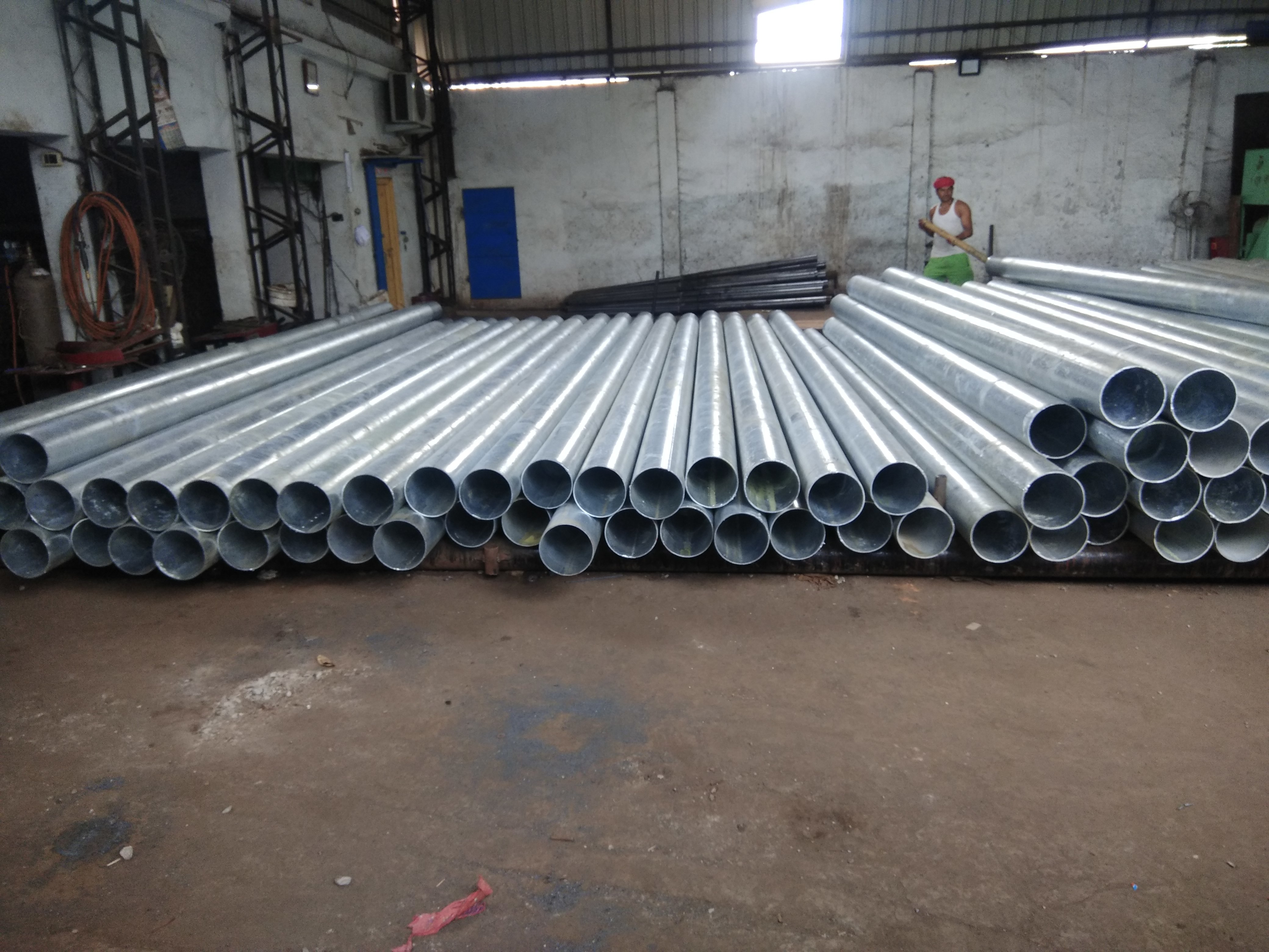 Ms Swaged Tubular Pole - Heavy Duty Steel, 6-16 Meters Height, Round Shape, 86 Micron Galvanization | 20 Ton Load Capacity, Rust Proof Surface, 2-year Warranty, Sp410 Design