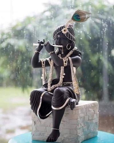 मार्बल ब्लैक कृष्णा मूर्ति