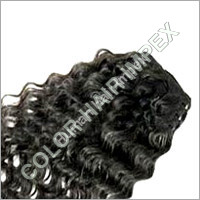 छोटी घुंघराली बाल