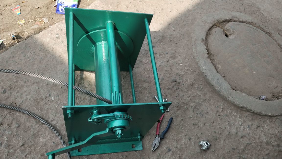 Manual Winch