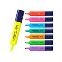 मल्टीकलर हाइलाइटर का उपयोग करना आसान है