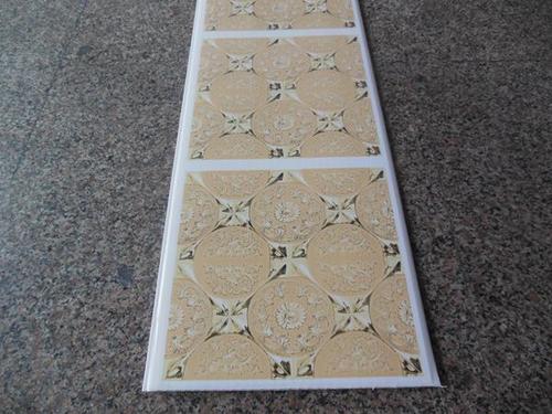 इंटीरियर रूफिंग सॉल्यूशन के लिए वाटरप्रूफ अकॉस्टिक पीवीसी सीलिंग शीट्स