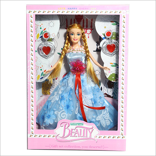 स्टाइलिश बार्बी डॉल सेट आयु समूह: 1-2 साल