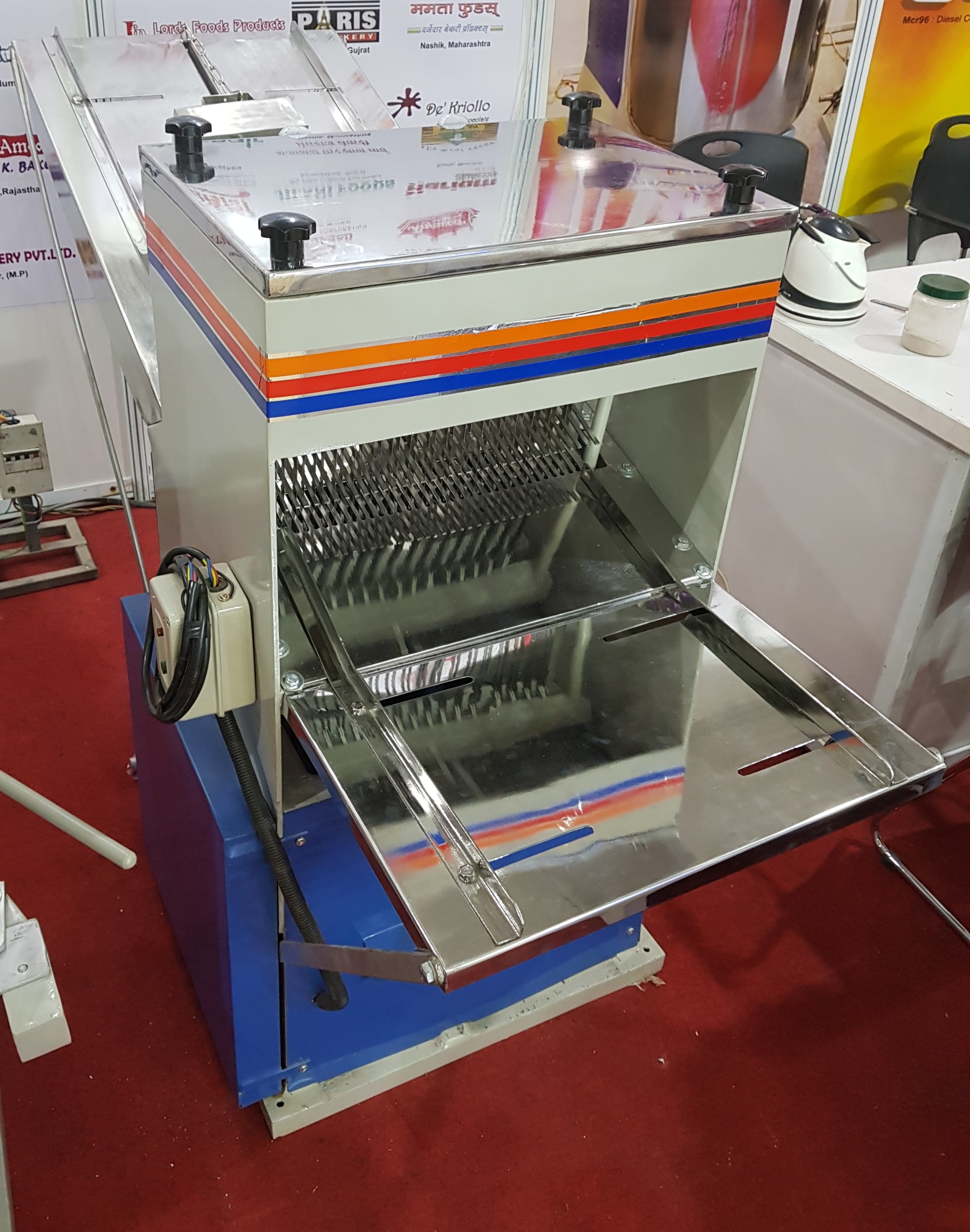 Semi Automatic Bread Slicers