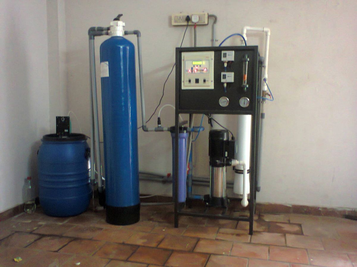 Commercial Ro Plant - 250 Lph Capacity, Stainless Steel & Upvc Construction | Automatic Operation, 65-70% Water Recovery Rate, 5 Filtration Passes, Lubi Pump, Lcm Membrane & Ro Panel