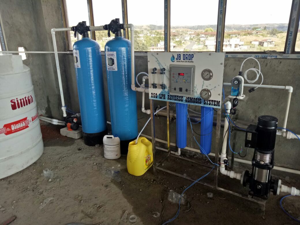 500 Lph Ro Plant - Frp & Ss, Automatic & Manual Operation | Plug & Play, >5 Filtration Passes, 65-70% Water Recovery