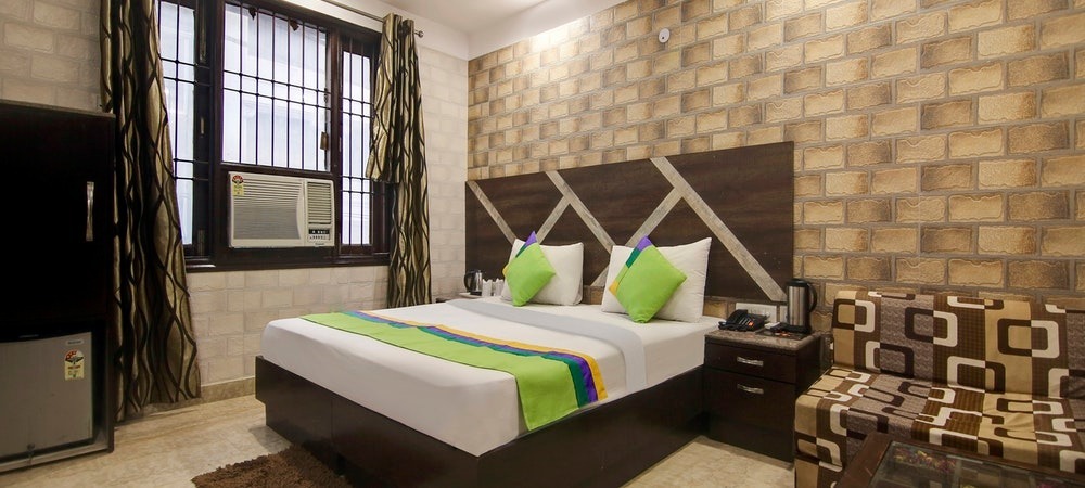 All Customized Bed Runners