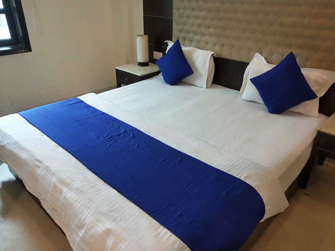 All Customized Bed Runners