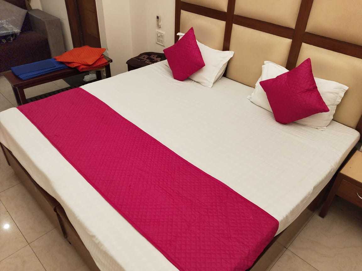 All Customized Bed Runners