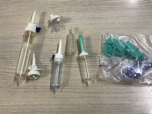 Air-Vented Drip Chamber - 17mm Plastic Material, Natural Color, ABS Hardness | Precision Molding, Ideal for Surgical IV Set Components