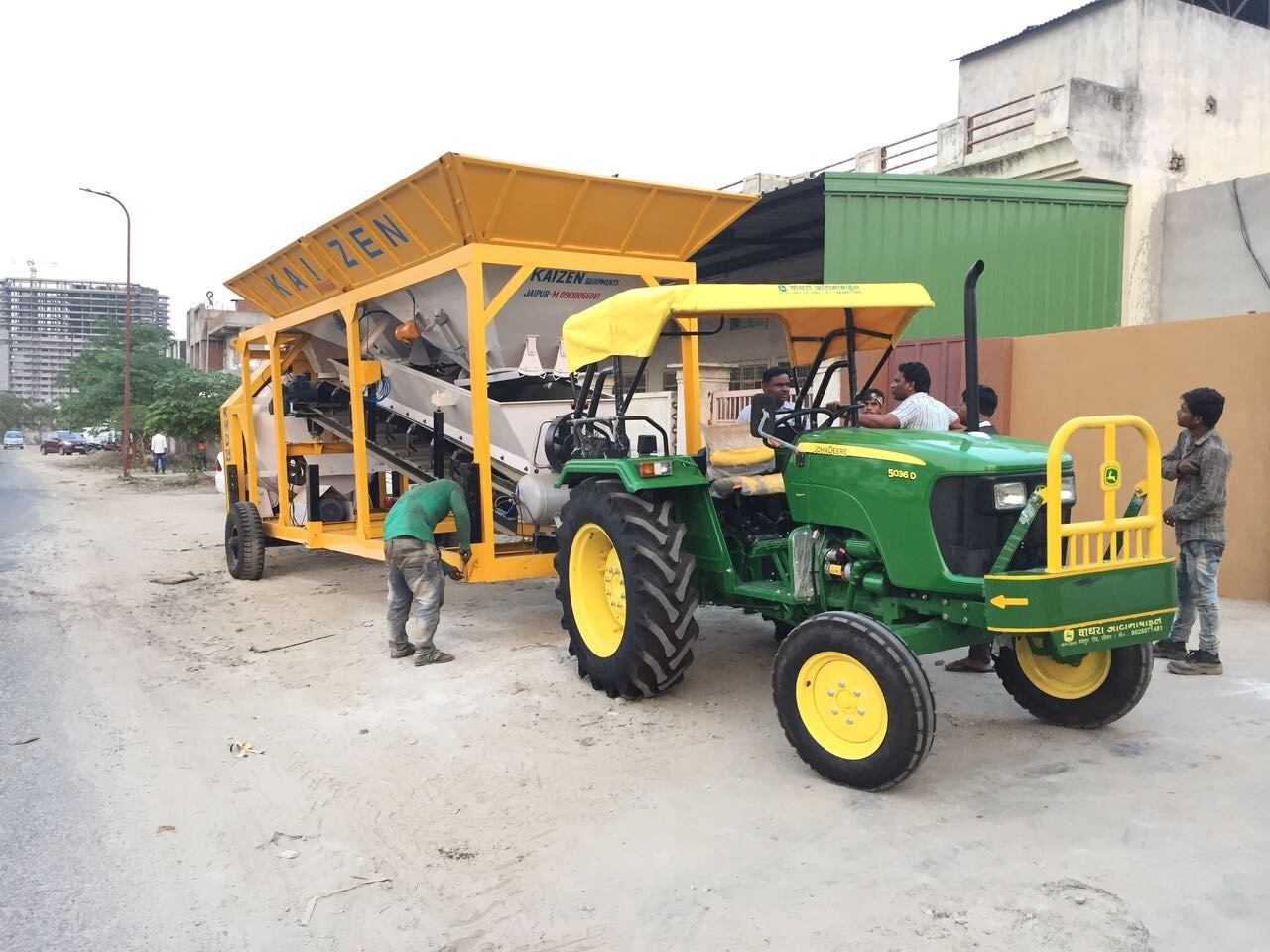 Customized Mobile Concrete Batching Plant