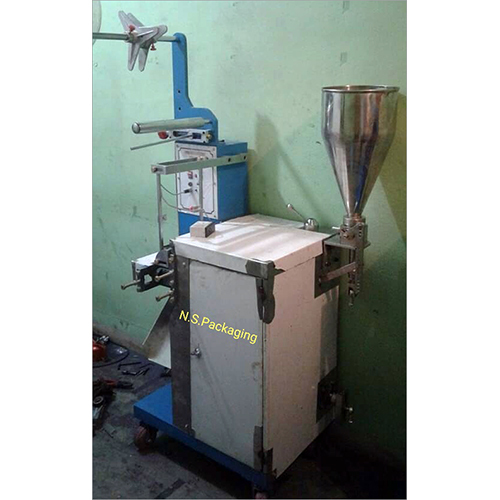 तरल भरने वाली पाउच मशीन