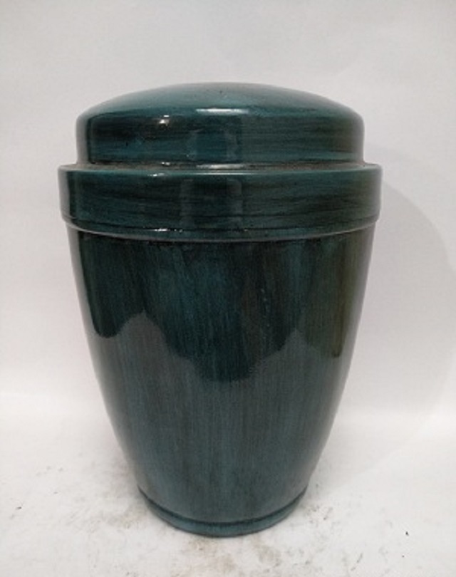 Enamel Deep Green Metal Iron Urn