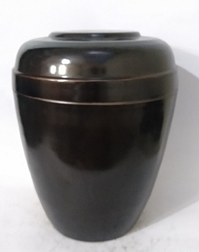 Enamel Deep Green Metal Iron Urn