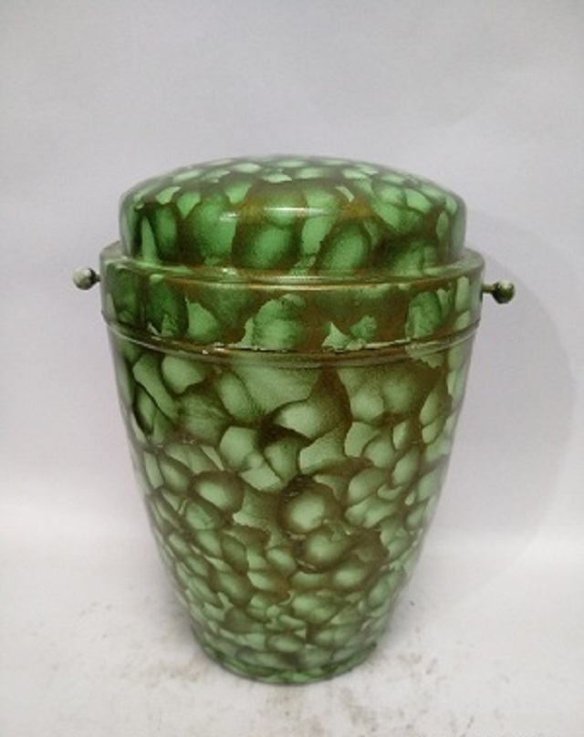 Enamel Deep Green Metal Iron Urn