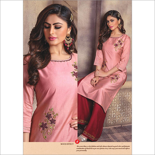 महिलाओं के कुर्तियां (Kiana)