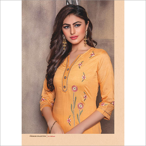 महिलाओं के कुर्तis (Kiana)