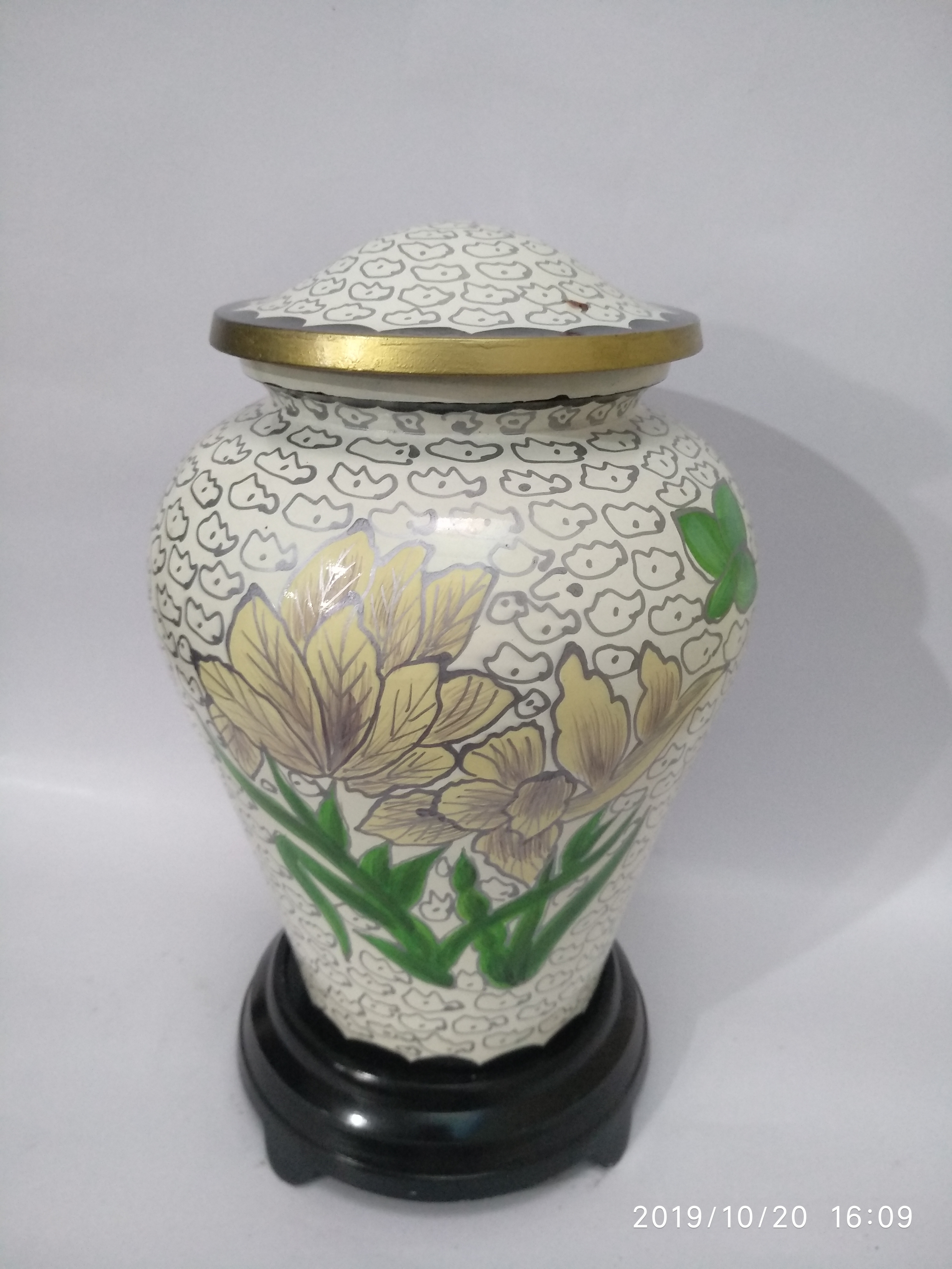 Painting White Cloisonne Cremation Urn