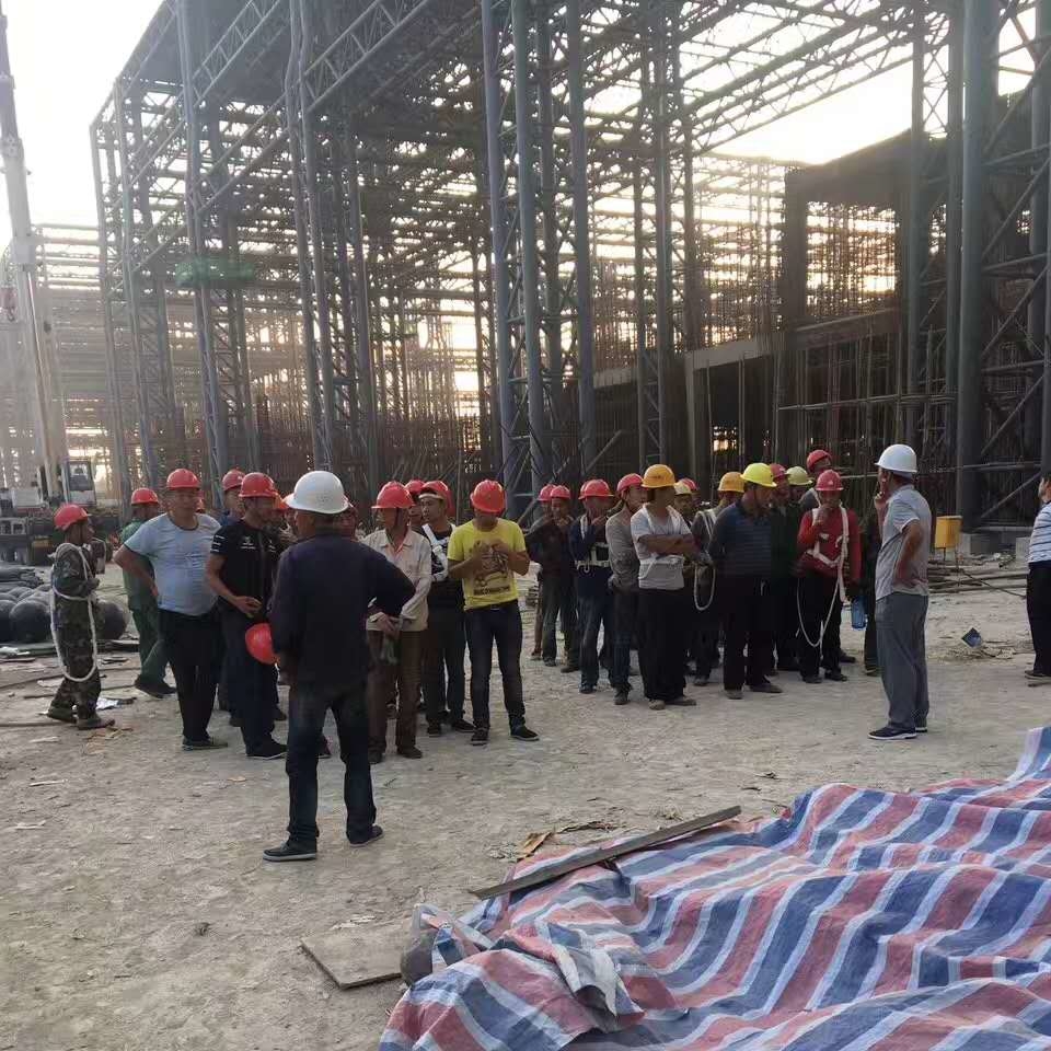 Flat Slip Steel Structure Grid