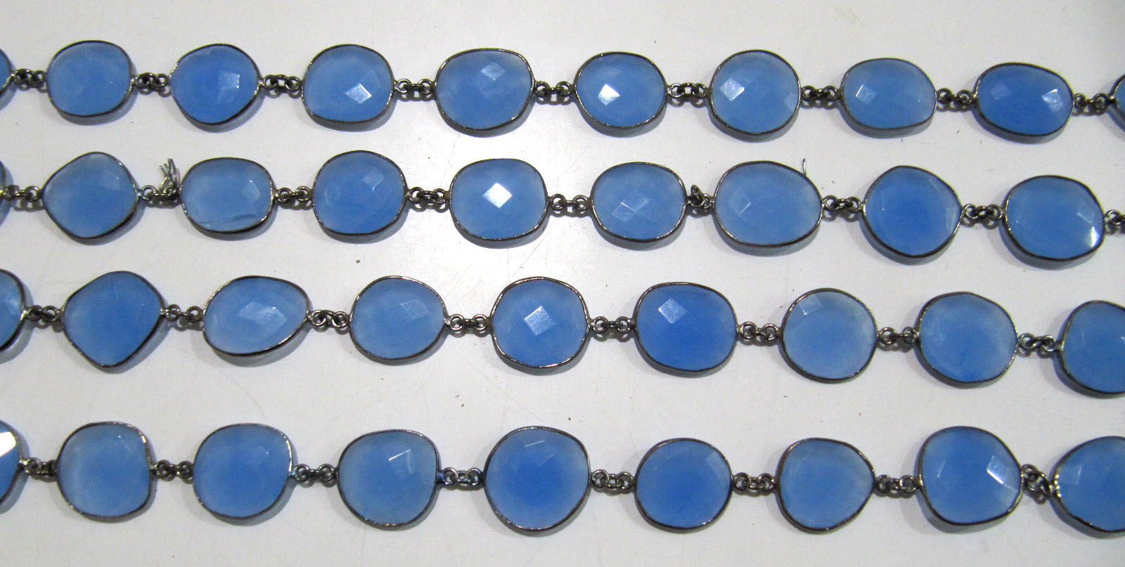 Natural Aqua Blue Chalcedony Free Shape Connector Chain Bezel Chain Size: 15 To 20mm