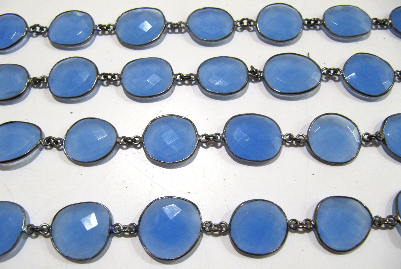 Natural Aqua Blue Chalcedony Free Shape Connector Chain Bezel Chain Size: 15 To 20mm
