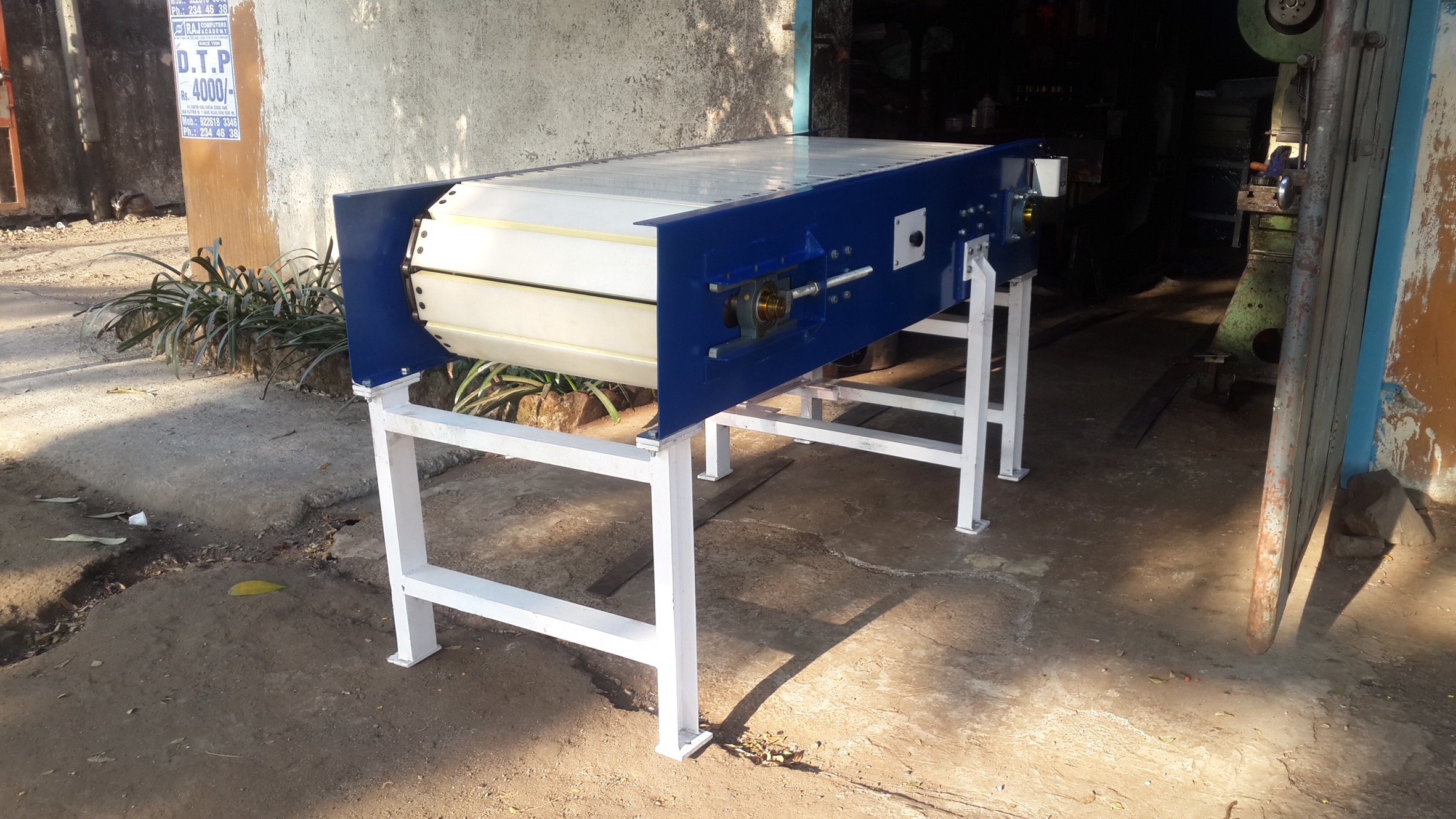 Steel Chain Conveyors Size: All Size
