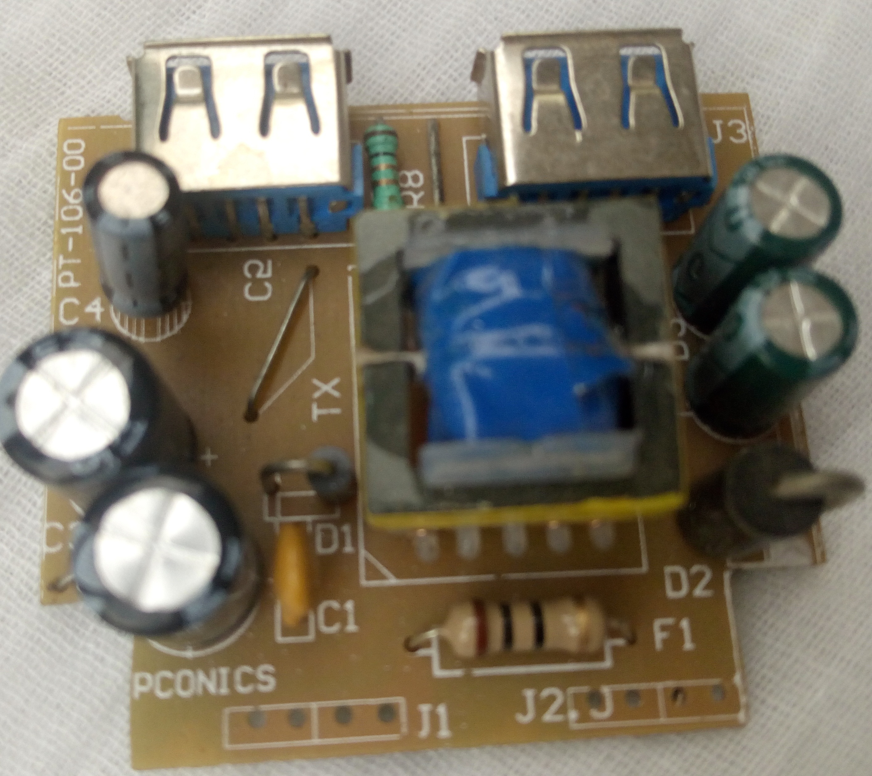 Mobile Charger - 5vdc Output Voltage, 2.4a Output Current | 100v-270vac Input Range, Dimensions 55x40x20mm, Charging Cable Included