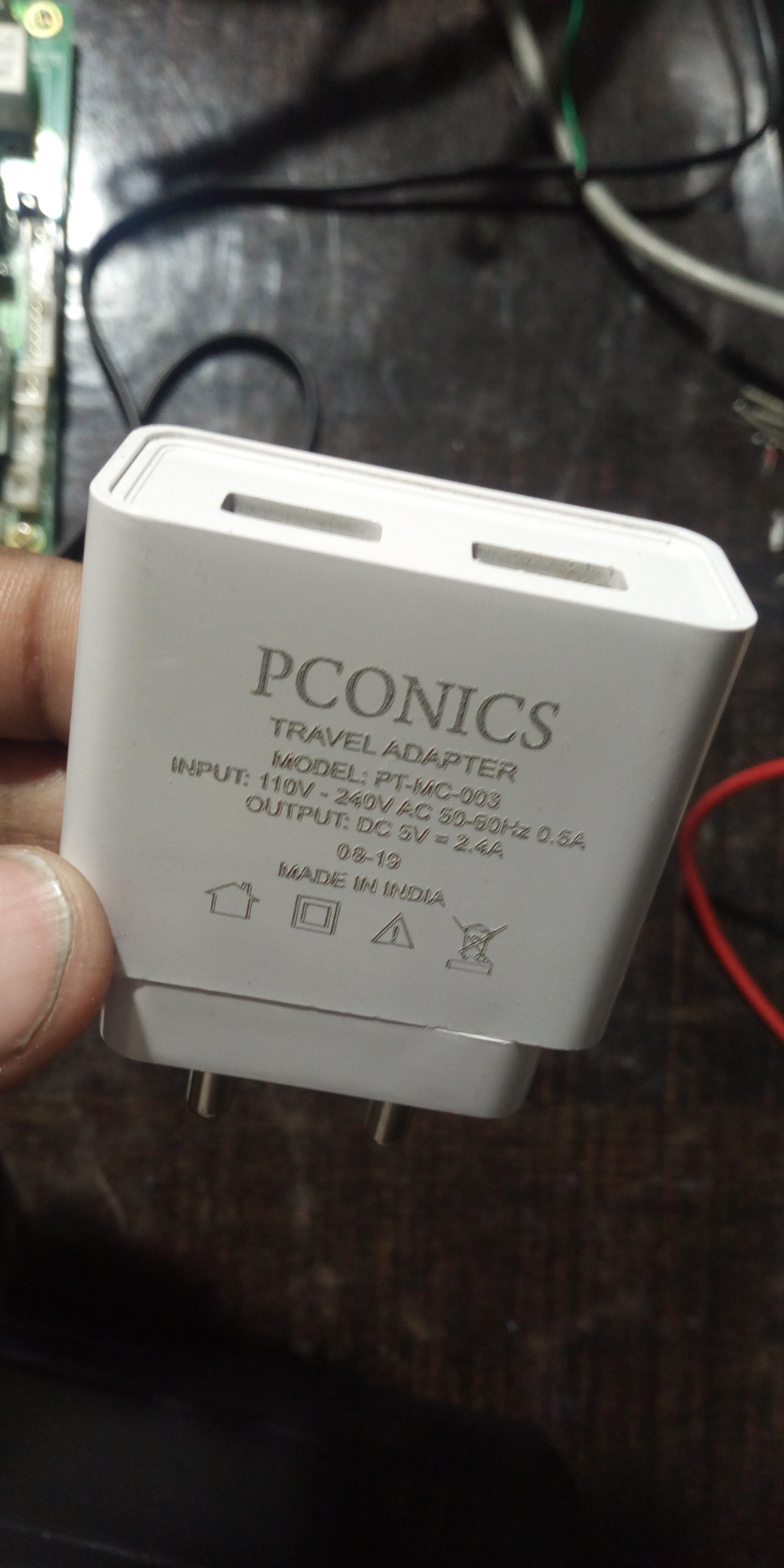 Mobile Charger - 5vdc Output Voltage, 2.4a Output Current | 100v-270vac Input Range, Dimensions 55x40x20mm, Charging Cable Included
