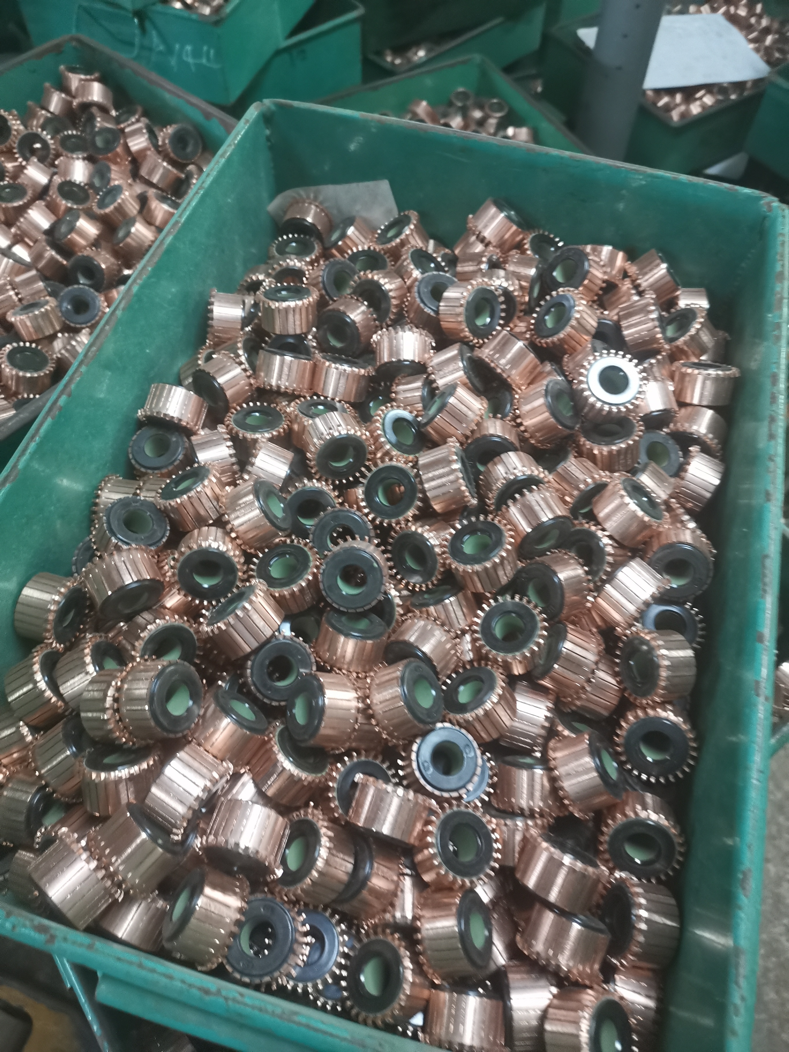 Commutator
